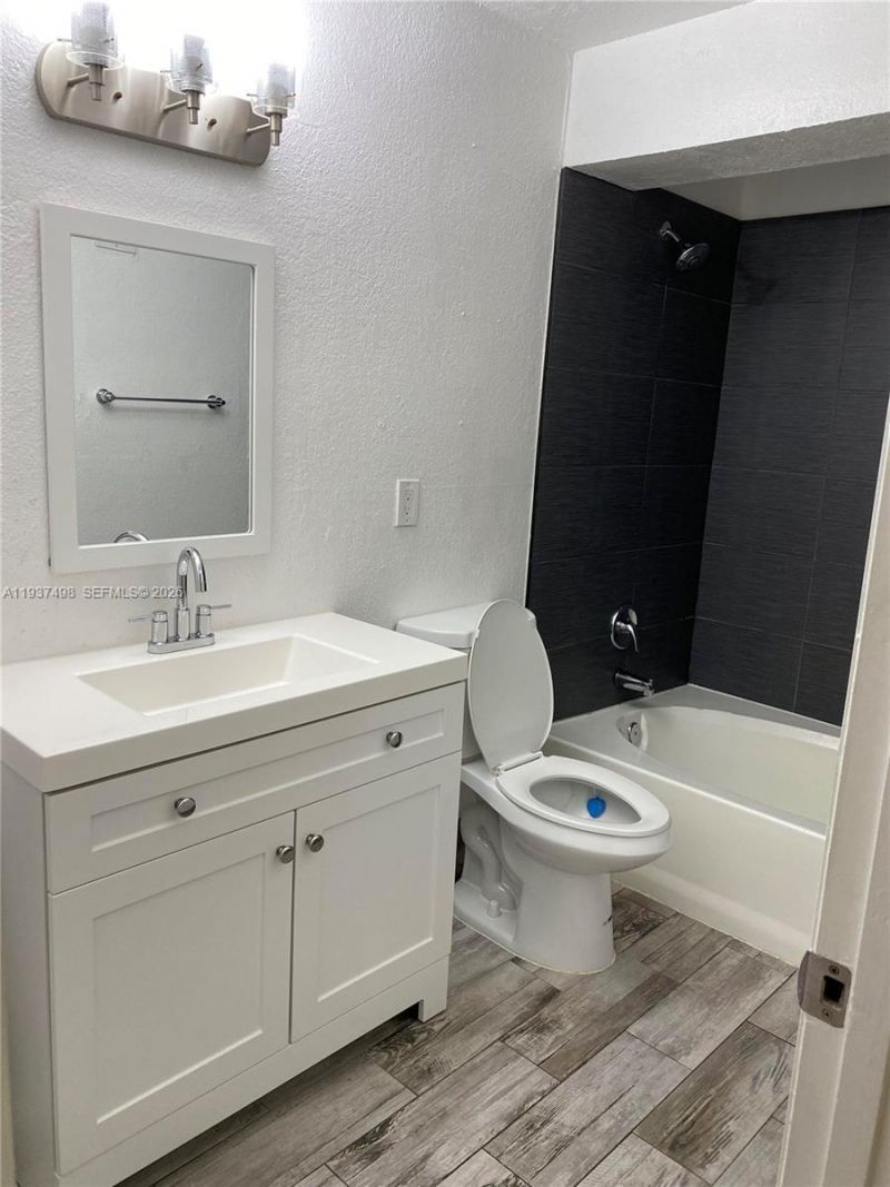 15560 SW 104th Ter, Unit 619, Miami, FL 33196 Photo