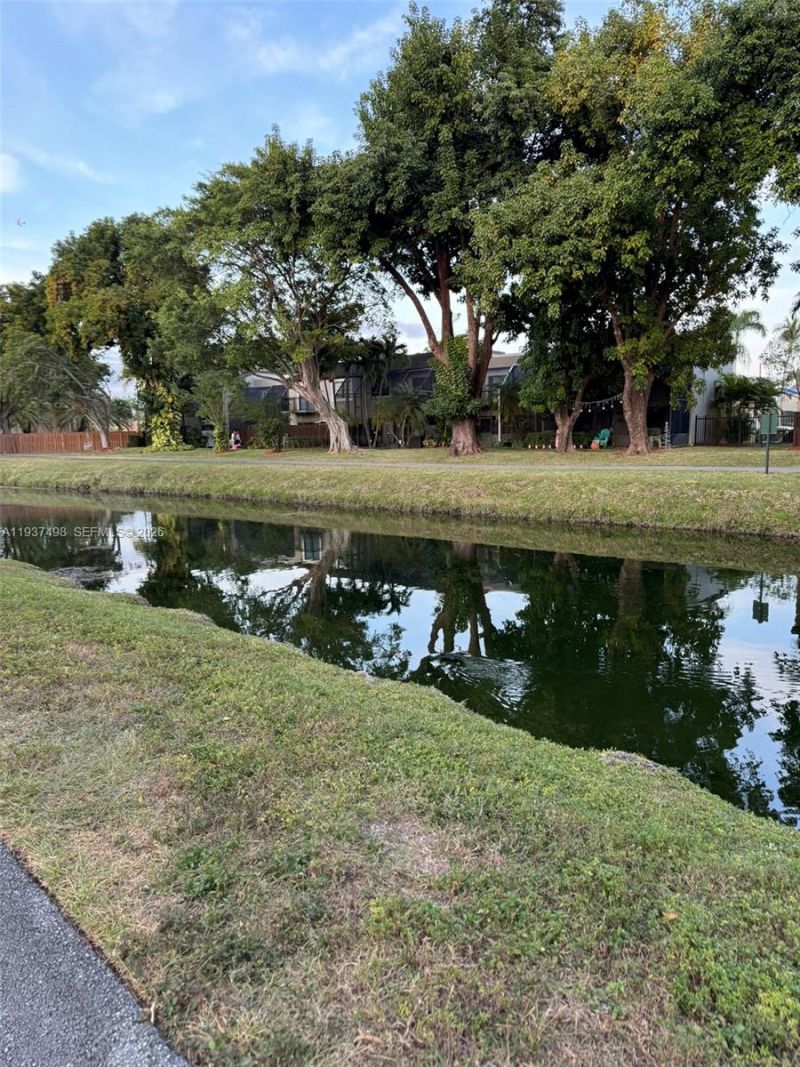 15560 SW 104th Ter, Unit 619, Miami, FL 33196 Photo