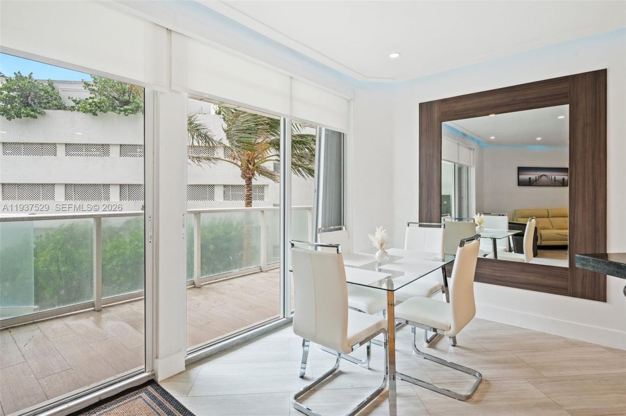 16485 Collins Ave, Unit 232, Sunny Isles Beach, FL 33160 Photo
