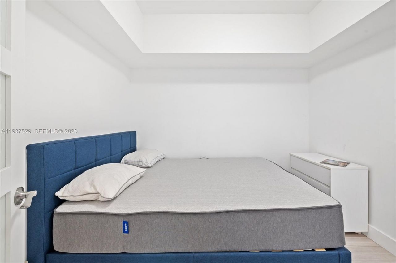 16485 Collins Ave, Unit 232, Sunny Isles Beach, FL 33160 Photo