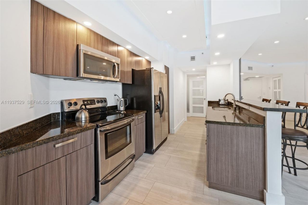 16485 Collins Ave, Unit 232, Sunny Isles Beach, FL 33160 Photo