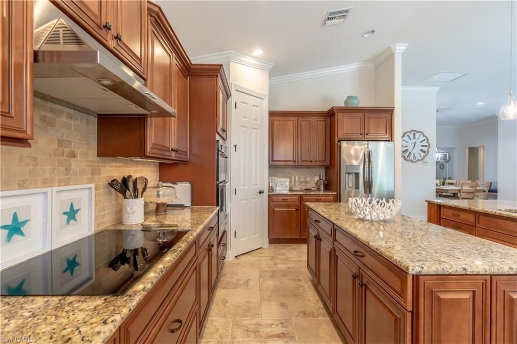 9332 Fieldstone Ln, Naples, FL 34120 Photo