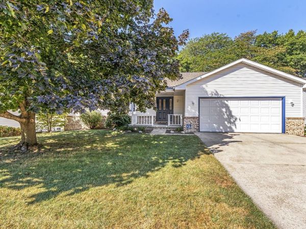 1115 Willowbrook Drive, Springfield, IL 62711