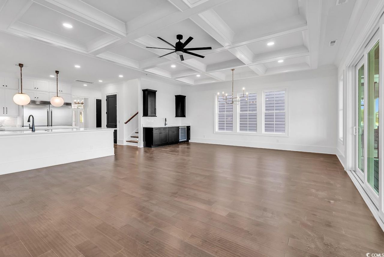 437 Saint Julian Ln. Photo 10