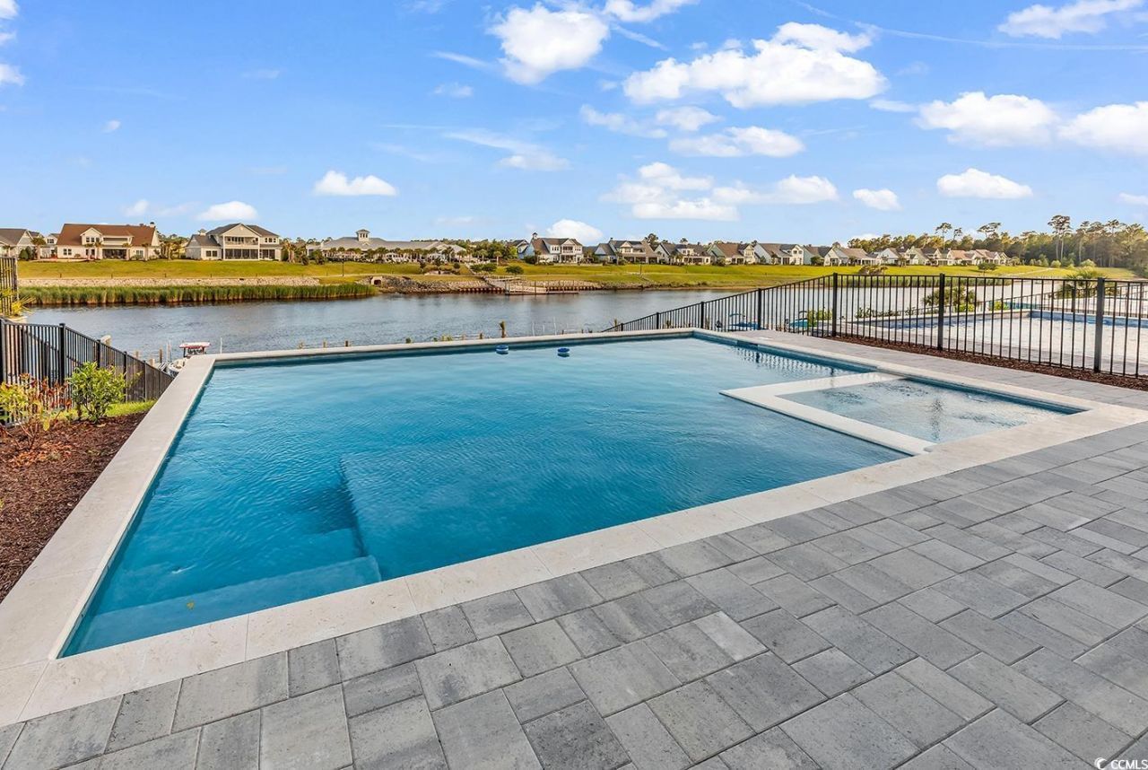 437 Saint Julian Ln. Photo 2