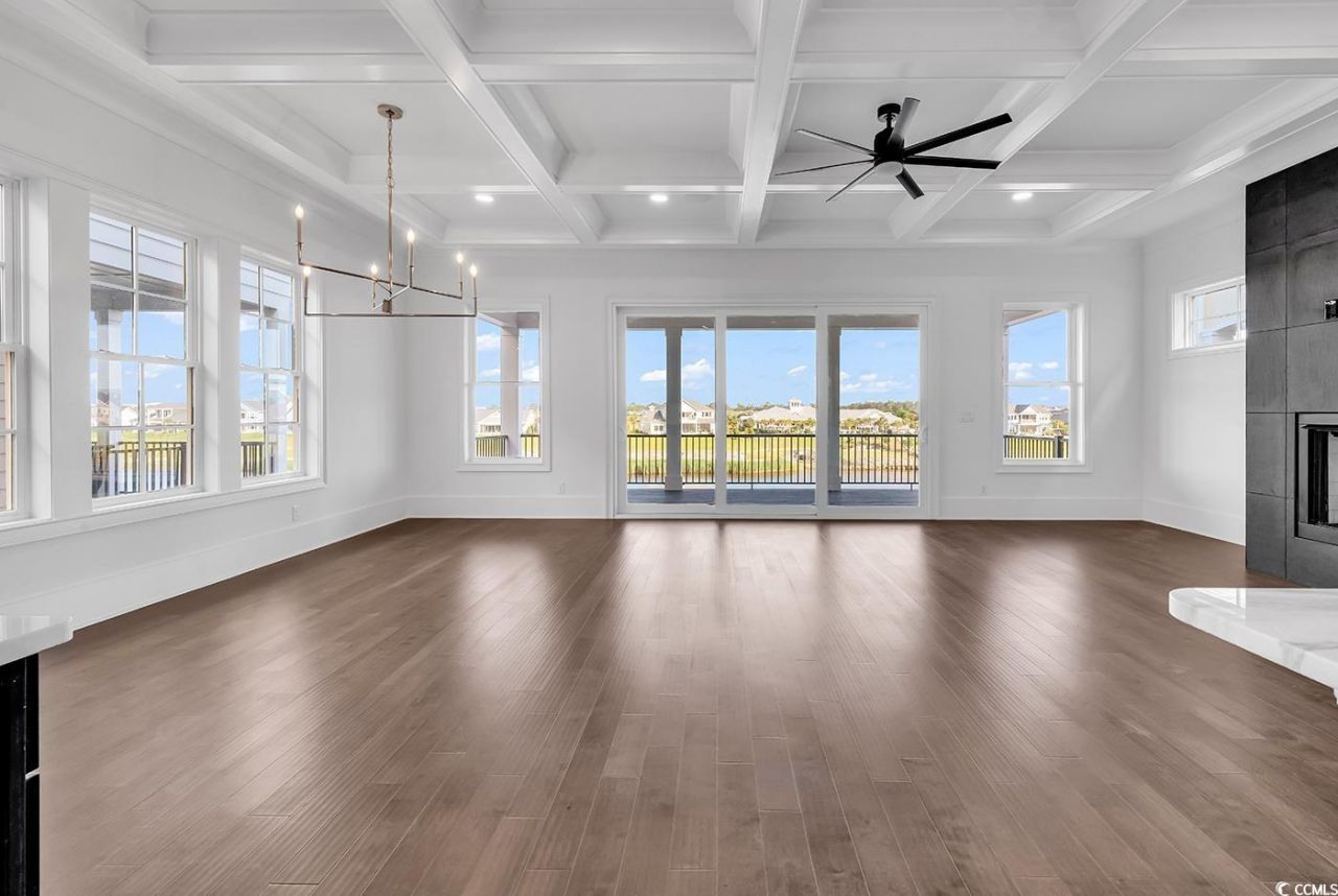 437 Saint Julian Ln. Photo 9