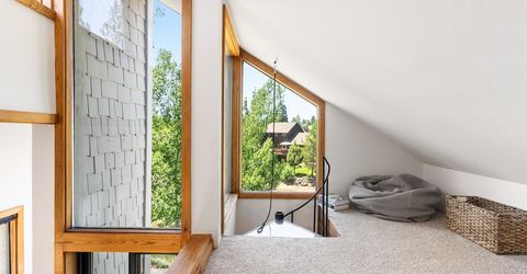 10390 Manchester Drive, Truckee, CA 96161 Photo