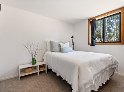 10390 Manchester Drive, Truckee, CA 96161 Photo