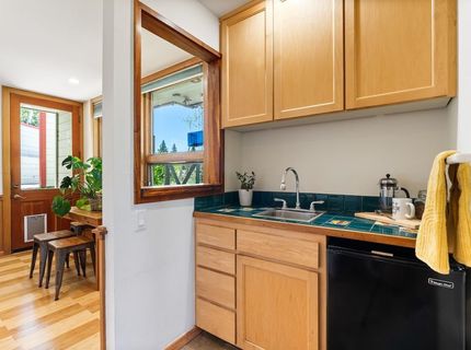 10390 Manchester Drive, Truckee, CA 96161 Photo