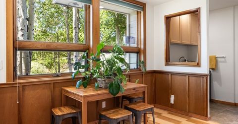 10390 Manchester Drive, Truckee, CA 96161 Photo