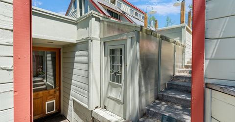 10390 Manchester Drive, Truckee, CA 96161 Photo