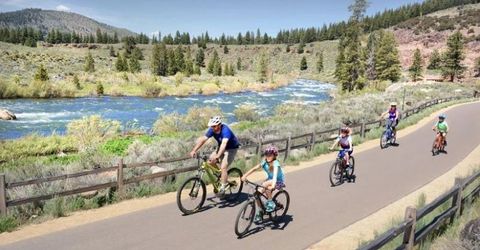 10390 Manchester Drive, Truckee, CA 96161 Photo