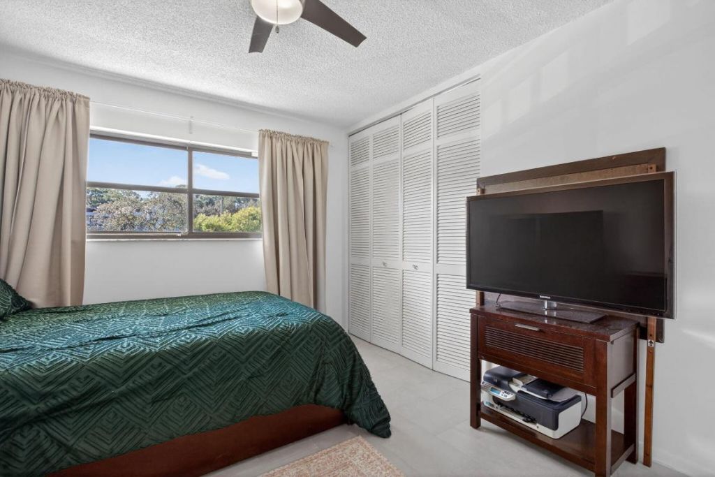 7547 NW 79th Avenue, Unit 212, Tamarac, FL 33321 Photo