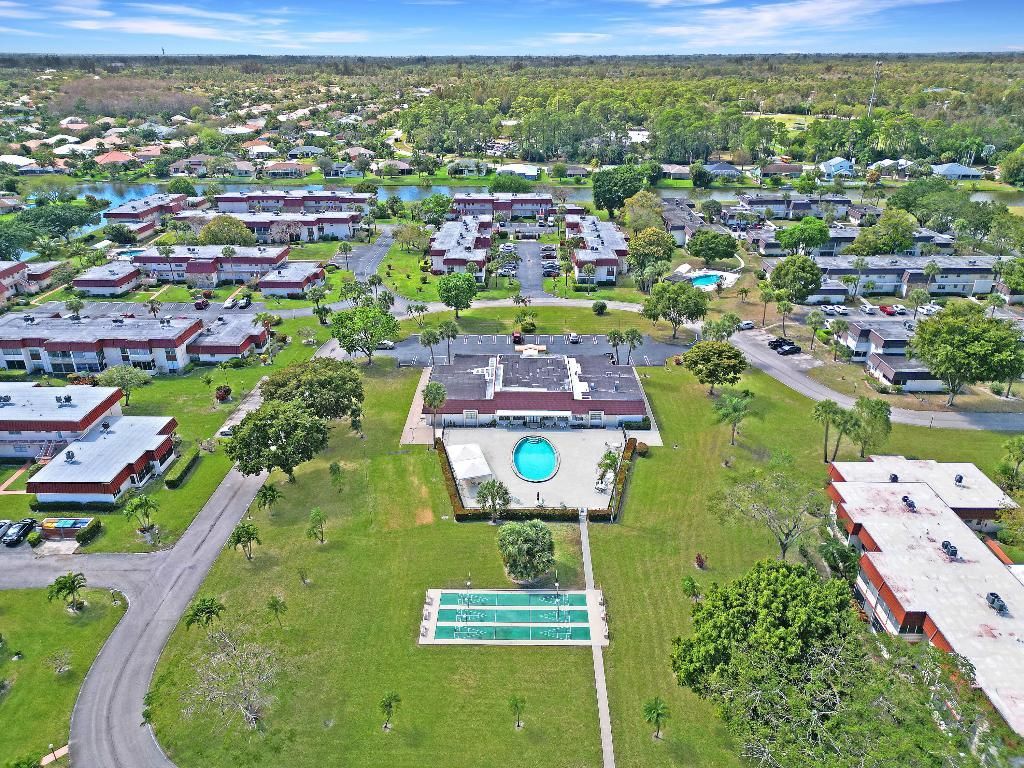 12022 W Greenway Drive, Unit 206, Royal Palm Beach, FL 33411 Photo