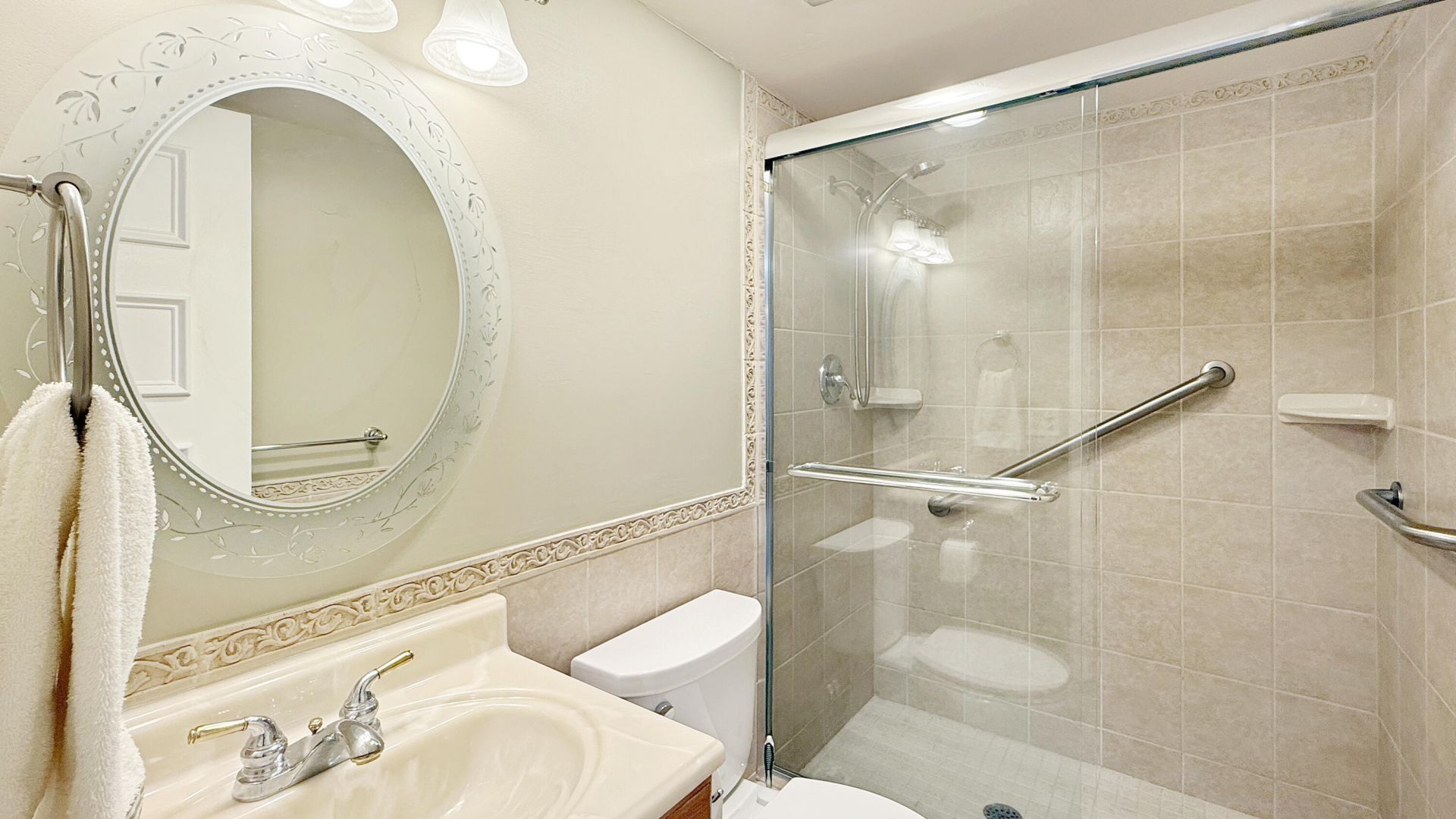 12022 W Greenway Drive, Unit 206, Royal Palm Beach, FL 33411 Photo