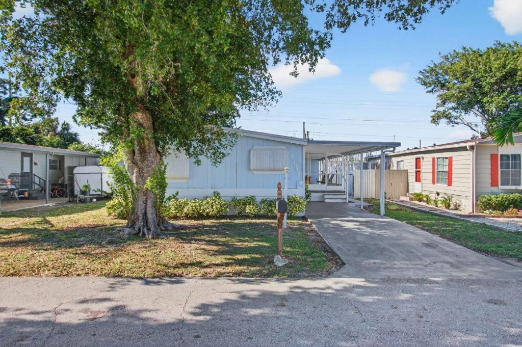 22849 Tradewind Road, Boca Raton, FL 33428 Photo