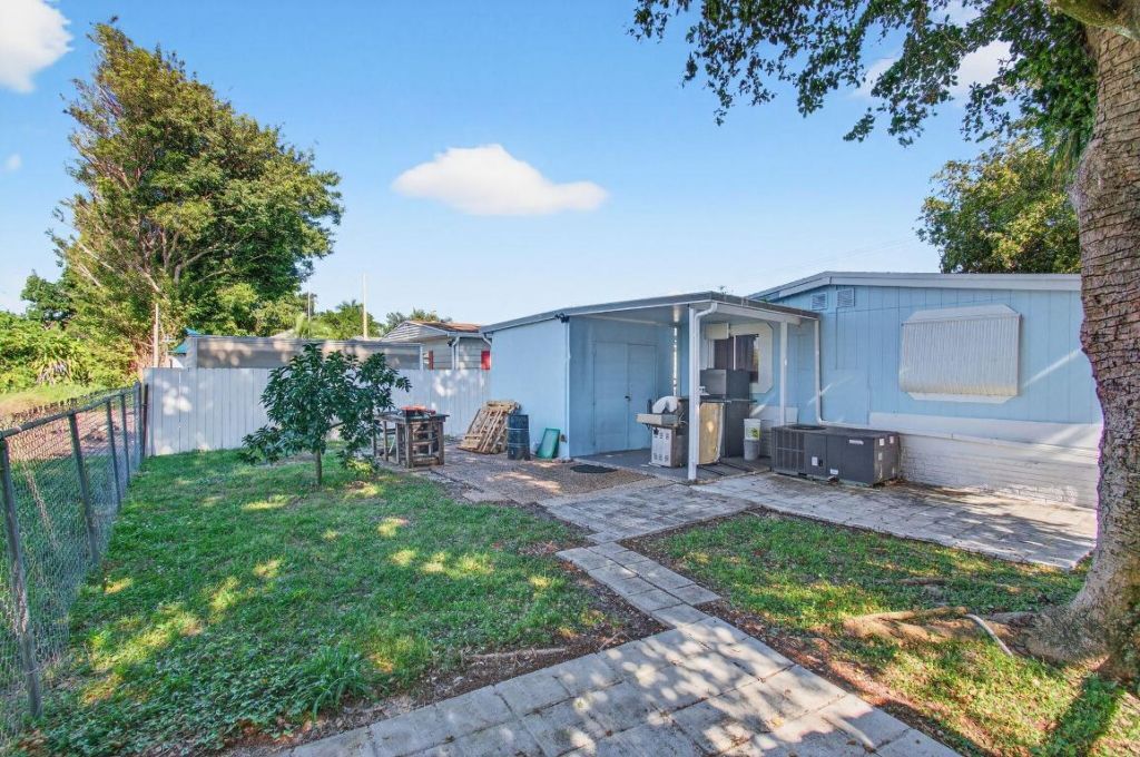 22849 Tradewind Road, Boca Raton, FL 33428 Photo