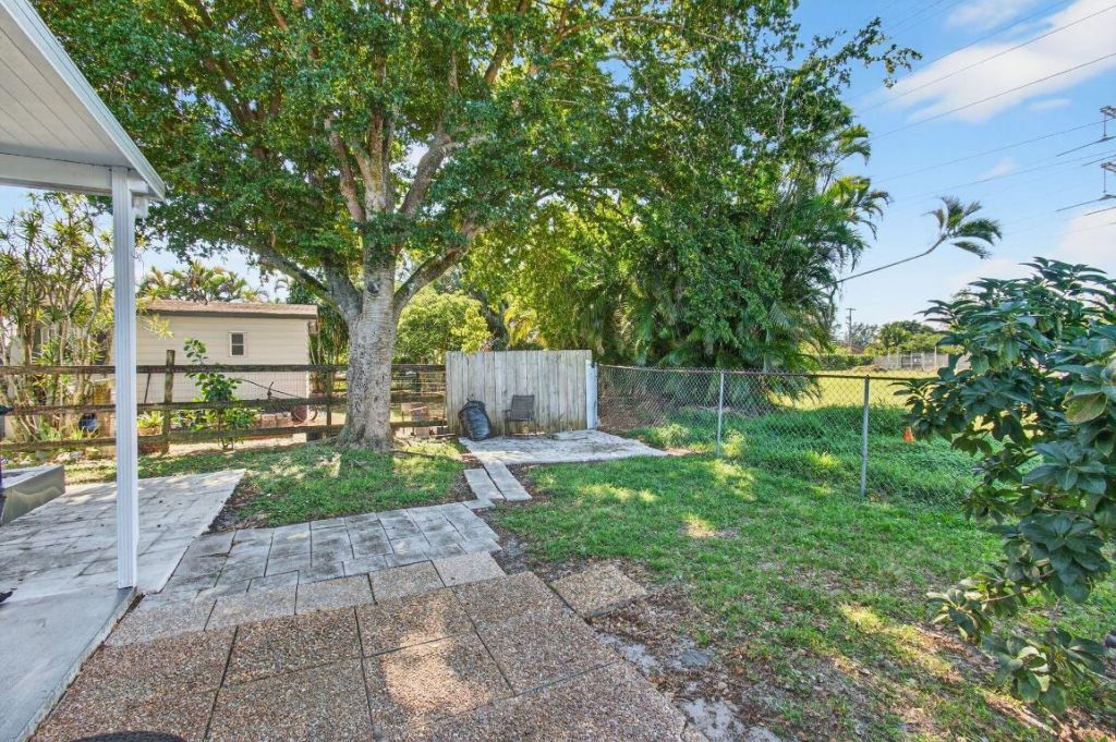 22849 Tradewind Road, Boca Raton, FL 33428 Photo