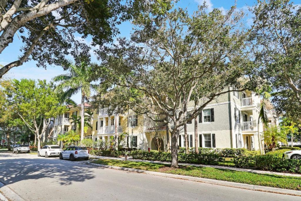 275 Murcia Drive, Unit 212, Jupiter, FL 33458 Photo