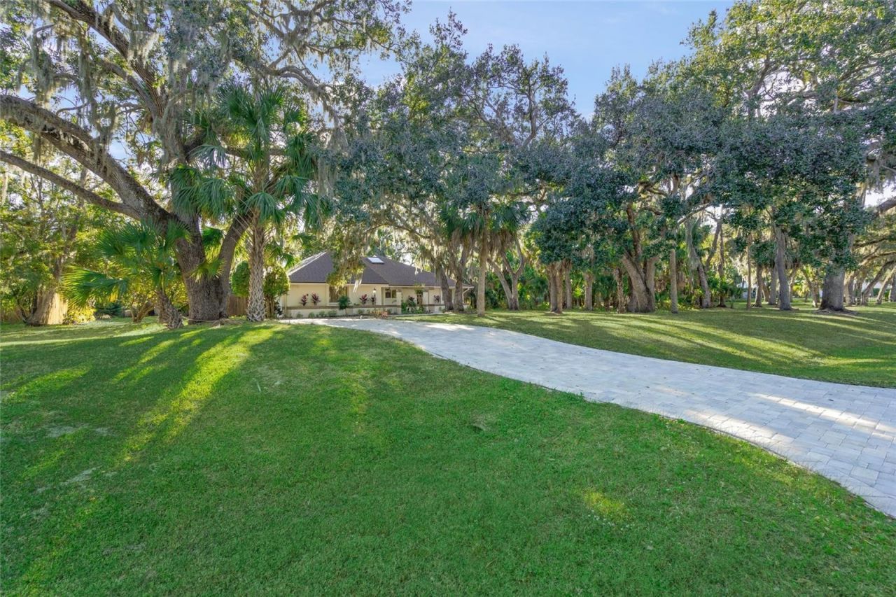 4916 Hidden Oaks Trail, Sarasota, FL 34232 Photo