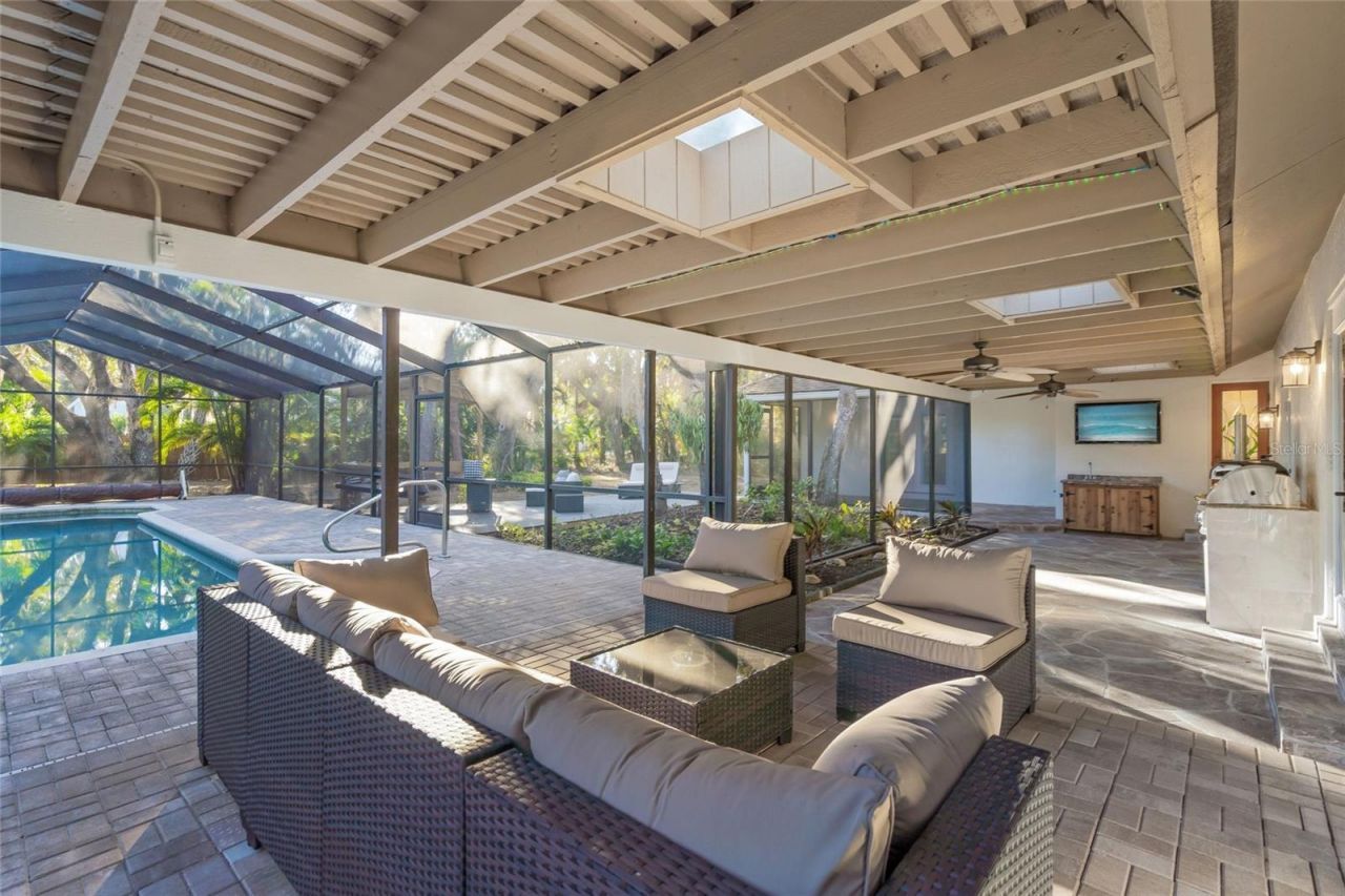 4916 Hidden Oaks Trail, Sarasota, FL 34232 Photo