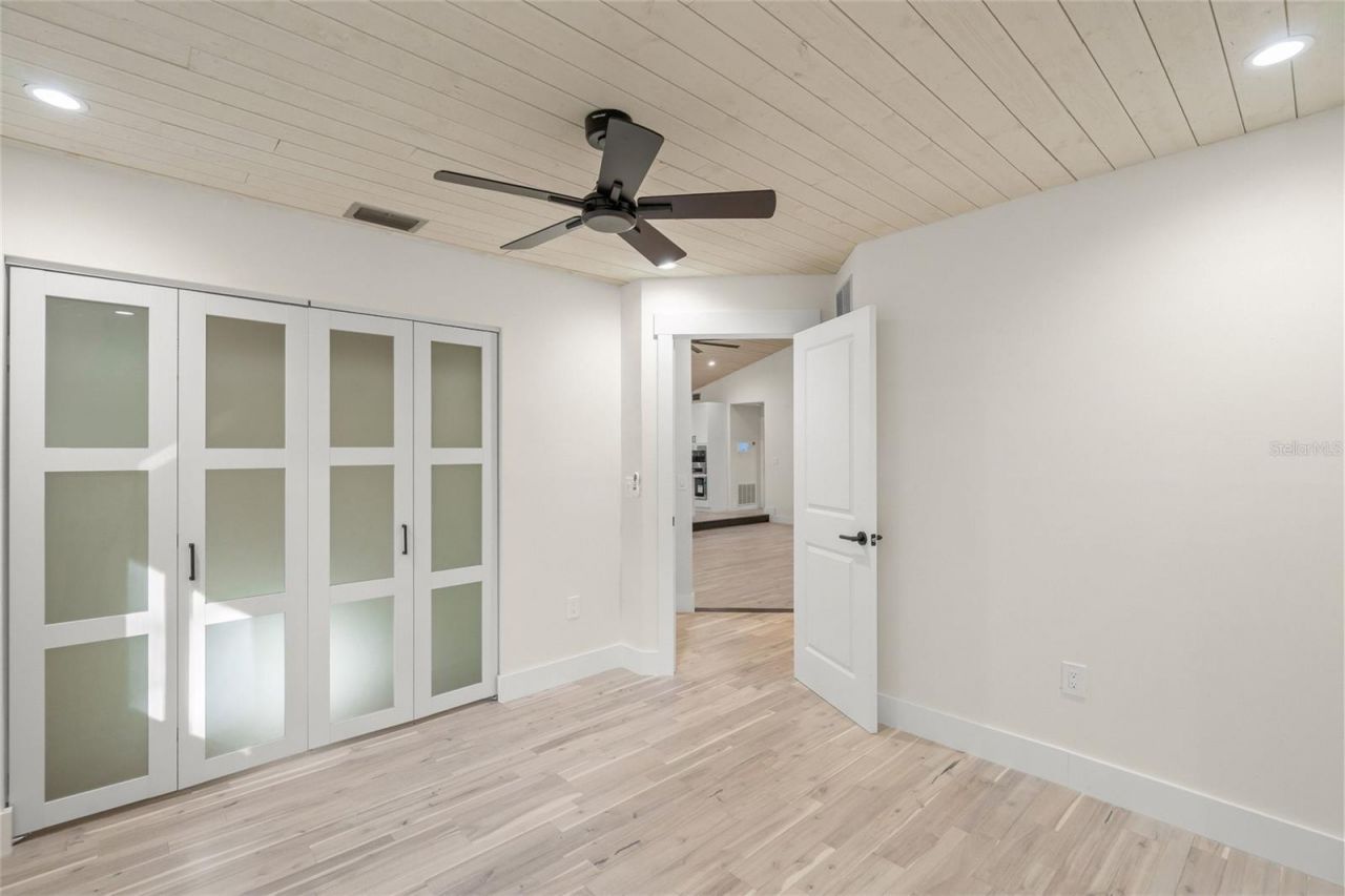 4916 Hidden Oaks Trail, Sarasota, FL 34232 Photo