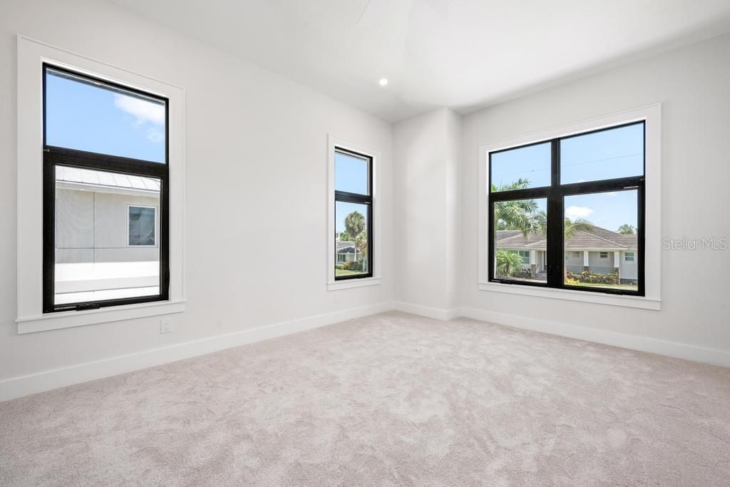 527 Venice Lane, Sarasota, FL 34242 Photo