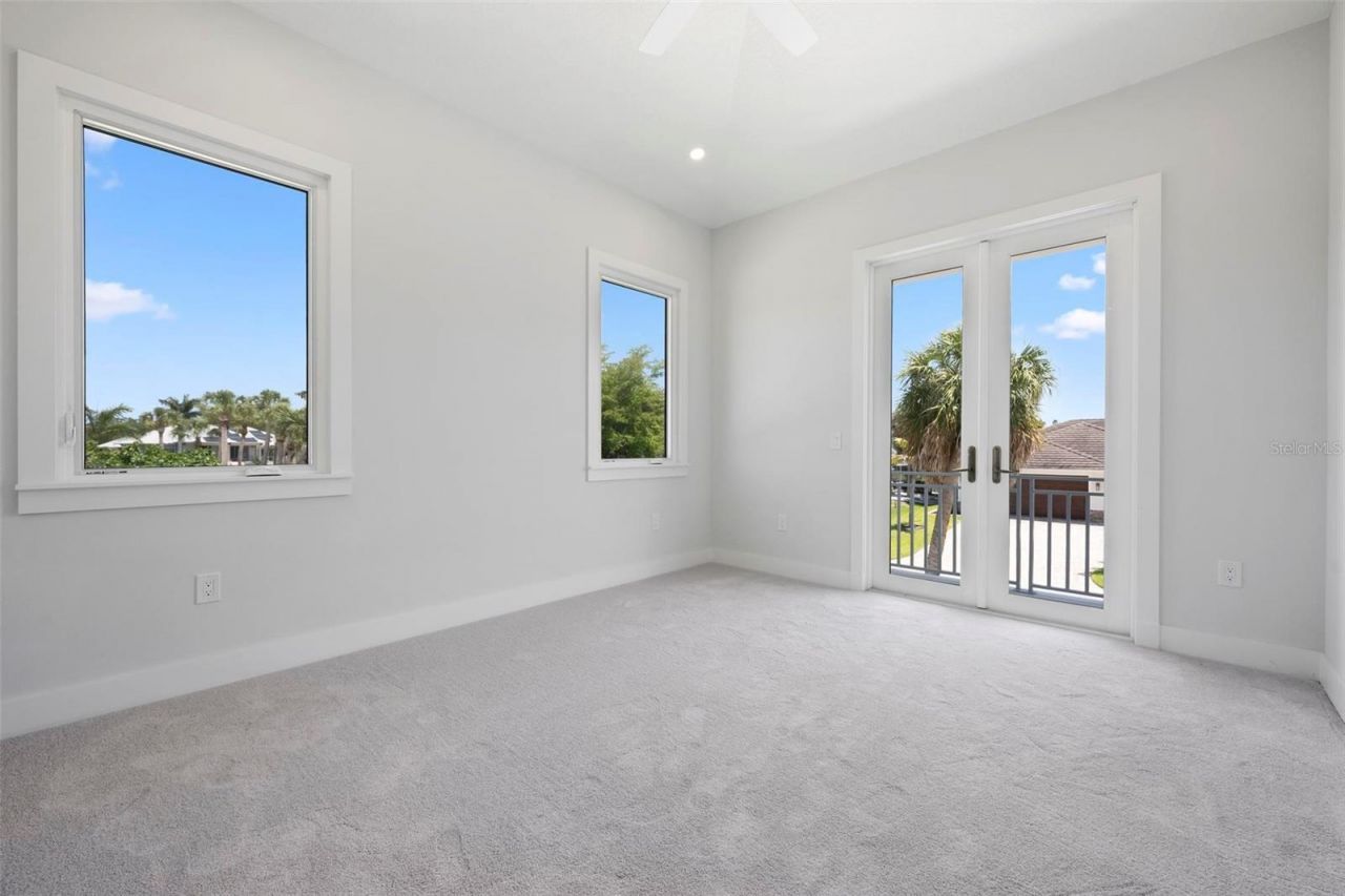 533 Venice Lane, Sarasota, FL 34242 Photo