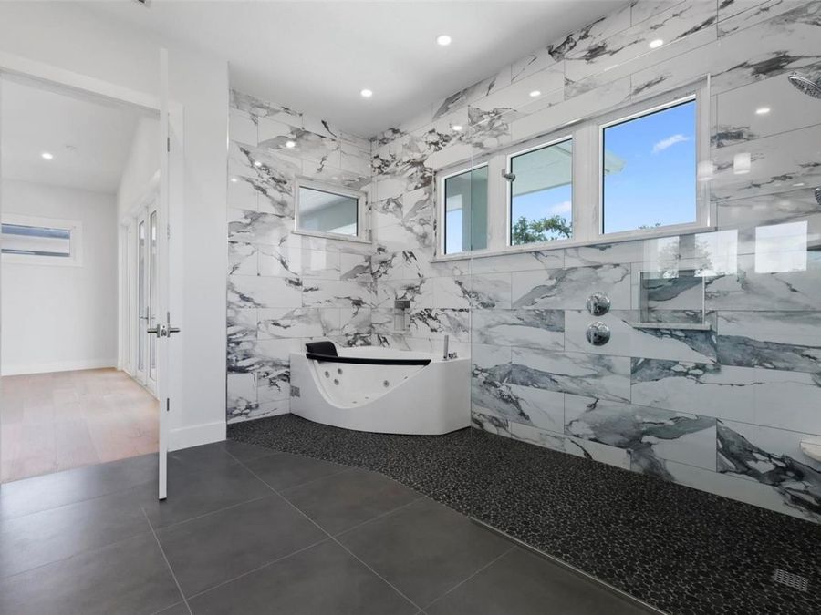 Property Image 64