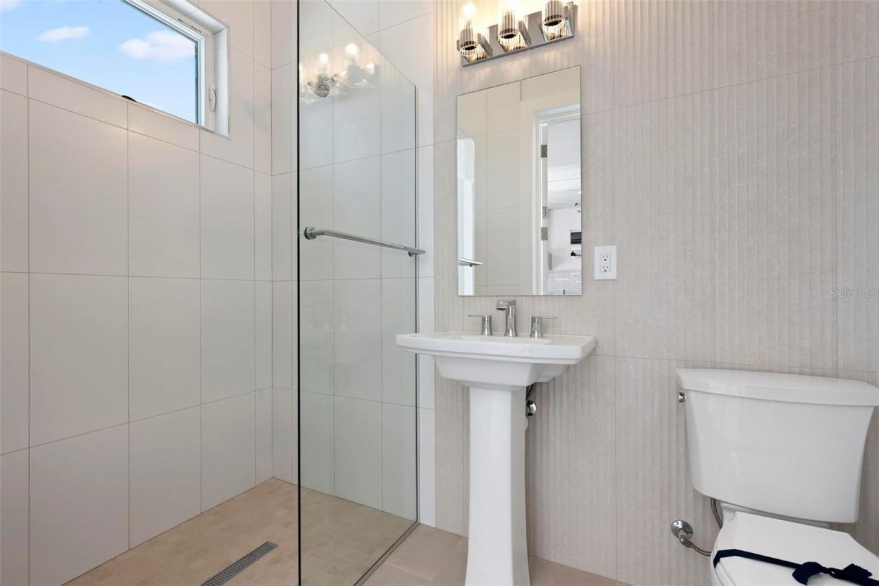 533 Venice Lane, Sarasota, FL 34242 Photo