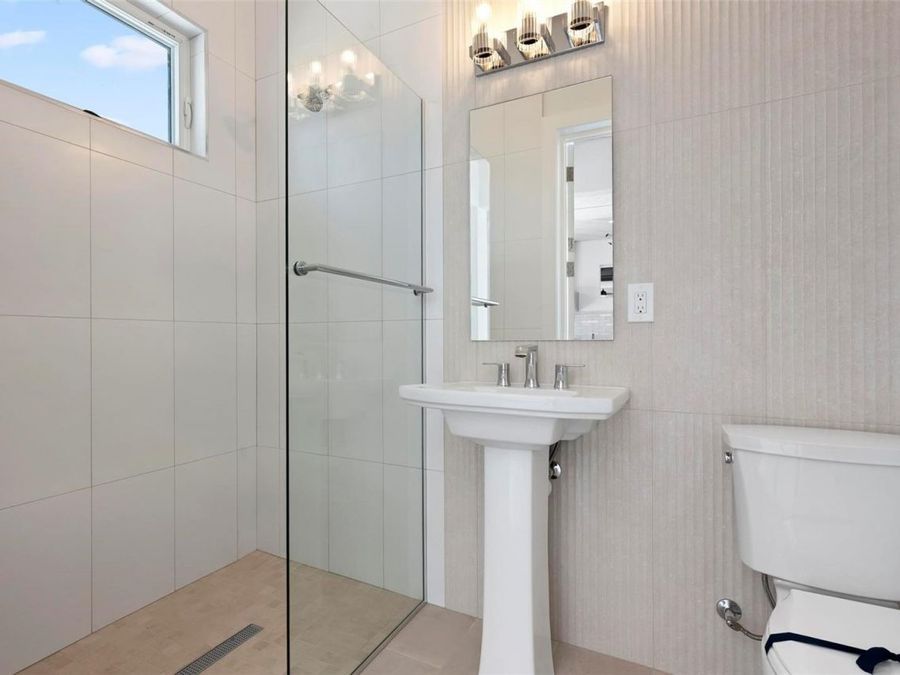 Property Image 80