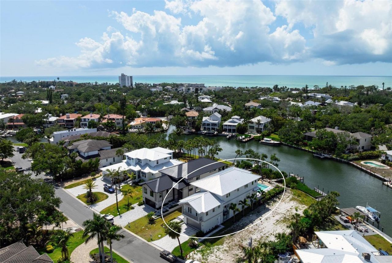533 Venice Lane, Sarasota, FL 34242 Photo