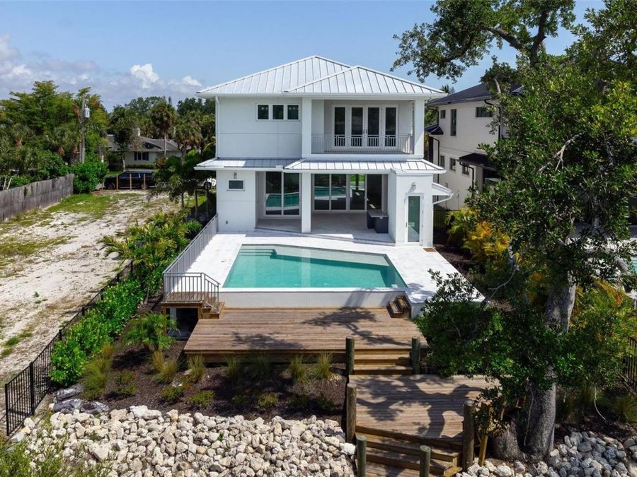 Property Image 94