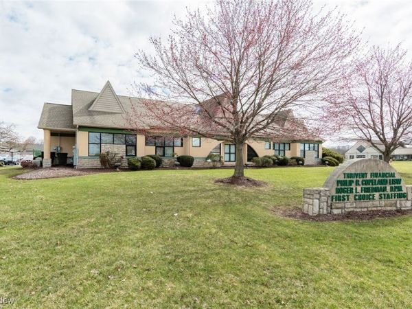 5321 Meadow Lane Court, Sheffield Village, OH 44035