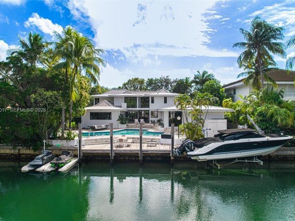 121 Knollwood Drive, Key Biscayne, FL 33149