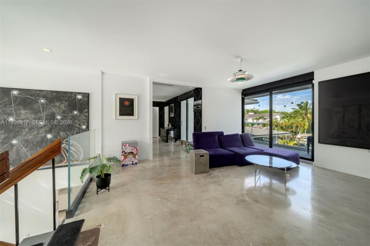 121 Knollwood Drive, Key Biscayne, FL 33149 Photo