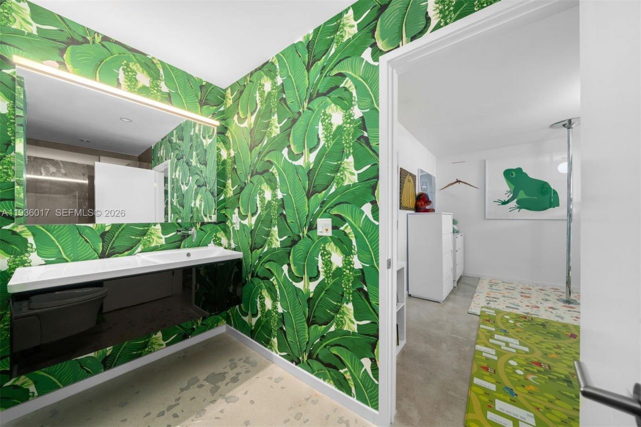 121 Knollwood Drive, Key Biscayne, FL 33149 Photo