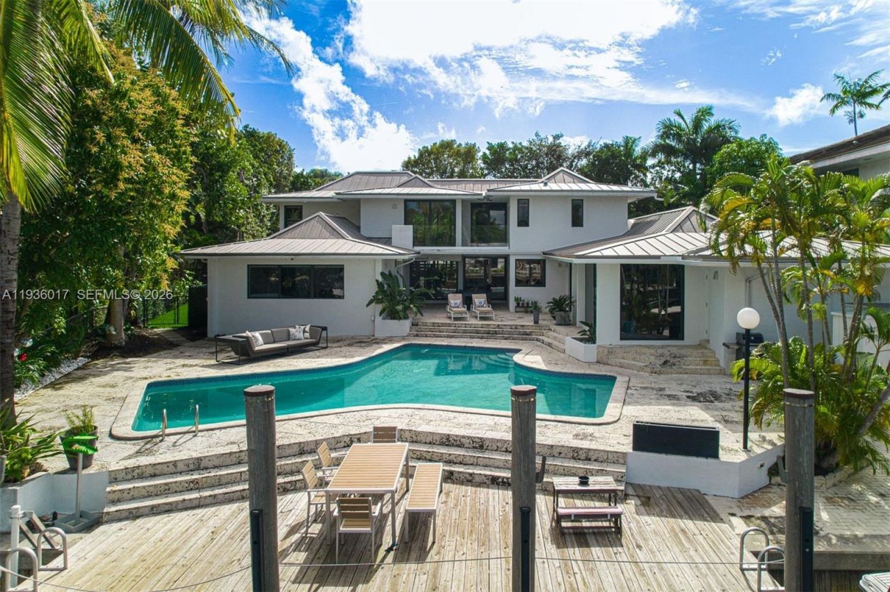 121 Knollwood Drive, Key Biscayne, FL 33149 Photo