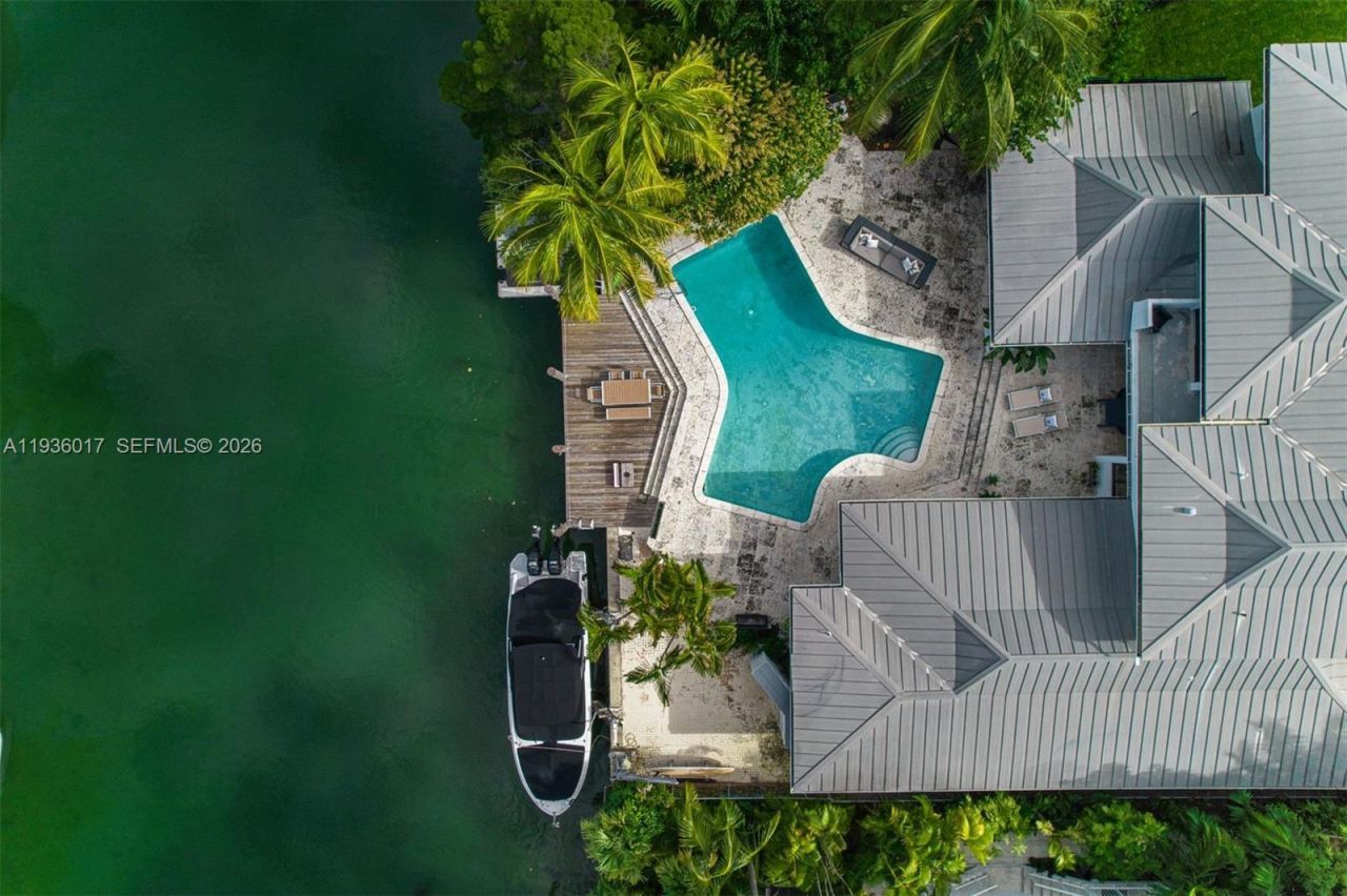 121 Knollwood Drive, Key Biscayne, FL 33149 Photo