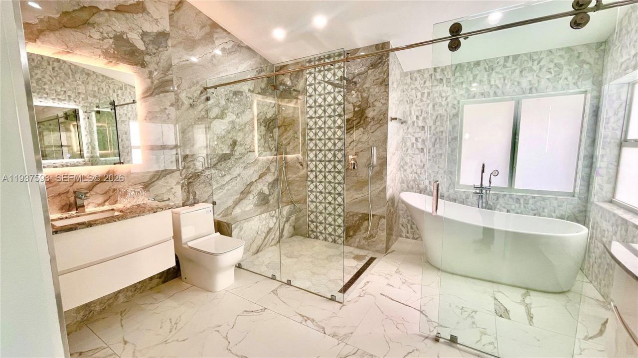 212 SW 179th Avenue, Pembroke Pines, FL 33029 Photo