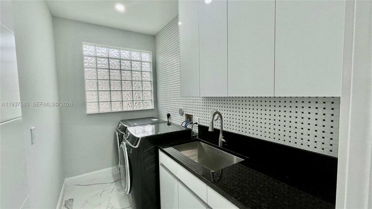 212 SW 179th Avenue, Pembroke Pines, FL 33029 Photo