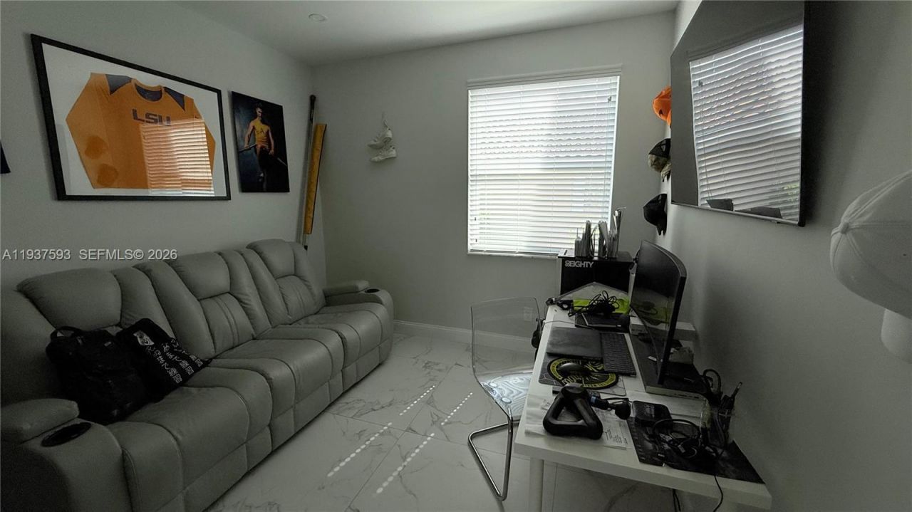 212 SW 179th Avenue, Pembroke Pines, FL 33029 Photo