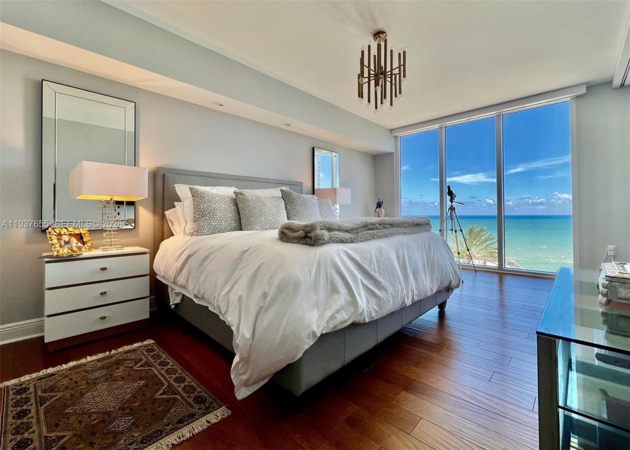 1850 S Ocean Dr, Unit 1004, Hallandale Beach, FL 33009 Photo