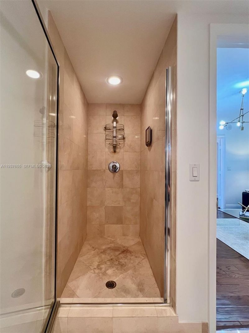 1850 S Ocean Dr, Unit 1004, Hallandale Beach, FL 33009 Photo