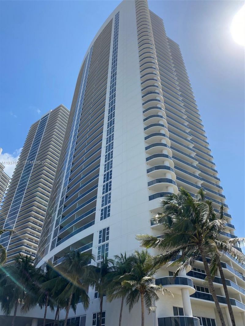 1850 S Ocean Dr, Unit 1004, Hallandale Beach, FL 33009 Photo
