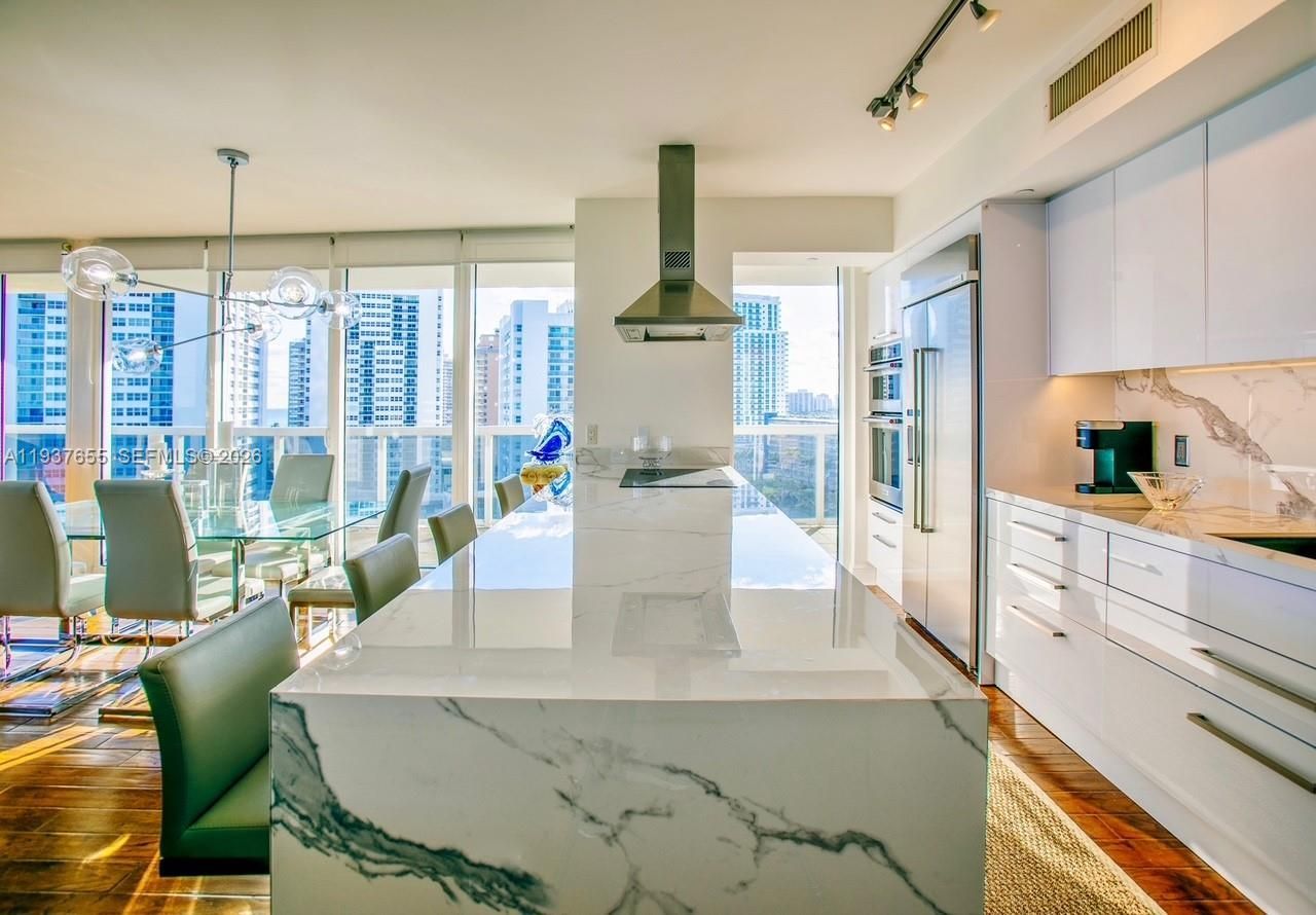 1850 S Ocean Dr, Unit 1004, Hallandale Beach, FL 33009 Photo