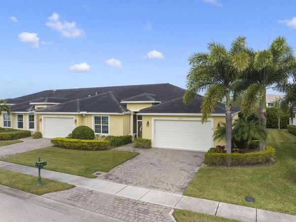 6134 NW Cullen Way, Port St Lucie, FL 34983