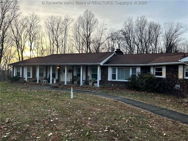 409 Wildlife Way, Clendenin, WV 25045