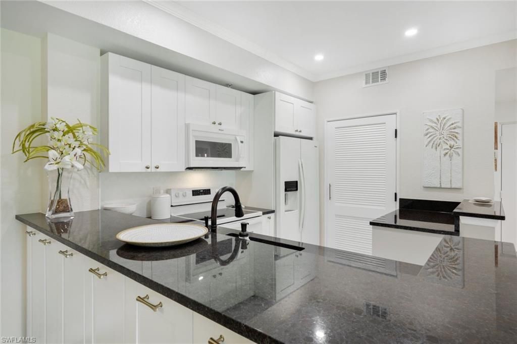 6300 Aragon Way, Unit 101, Fort Myers, FL 33966 Photo