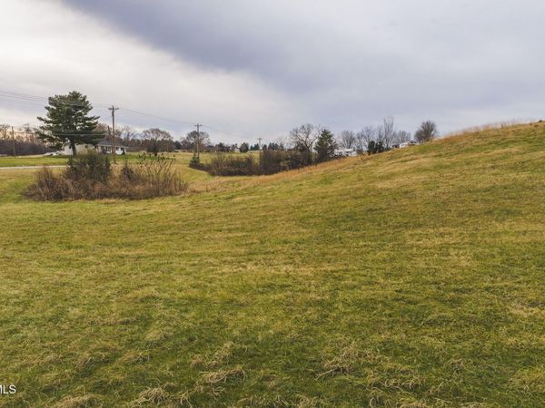 6975 Saint Clair Road, Whitesburg, TN 37891